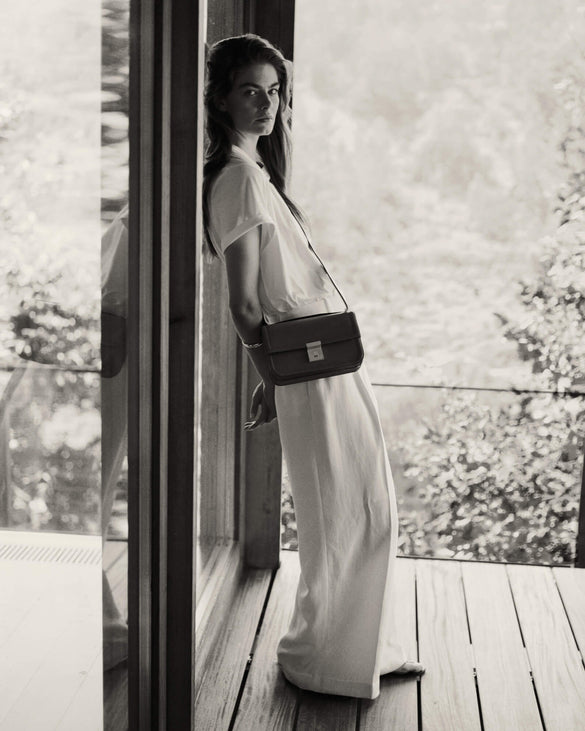 1600x2000 Paris_Crossbody_Tan_Smooth_BW_PF25_Campaign_copy